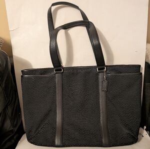 Coach Hampton Signature Canvas Tote F77014 in VGUC